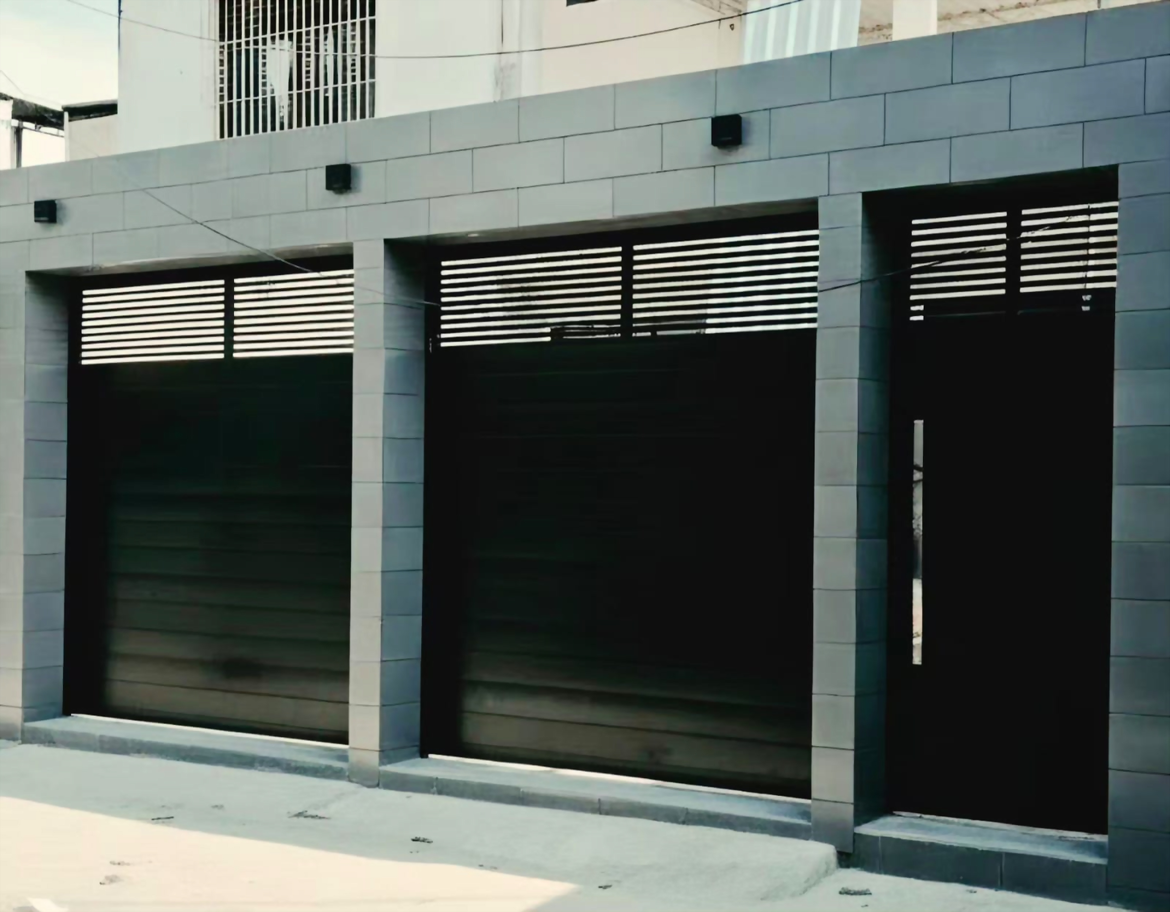 Portão de garagem — Portões executado pela Serralheria Confiança no Rio de Janeiro